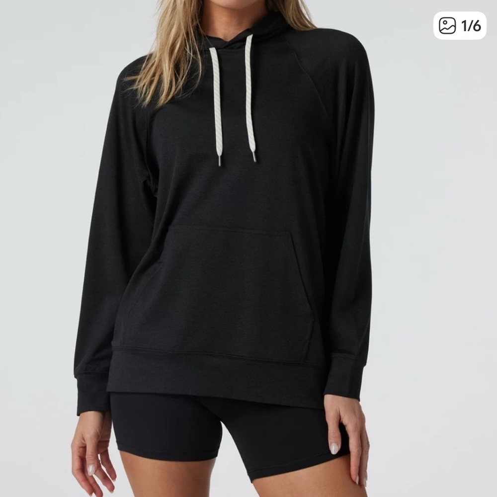 Vuori Women's halo oversized hoodie size small